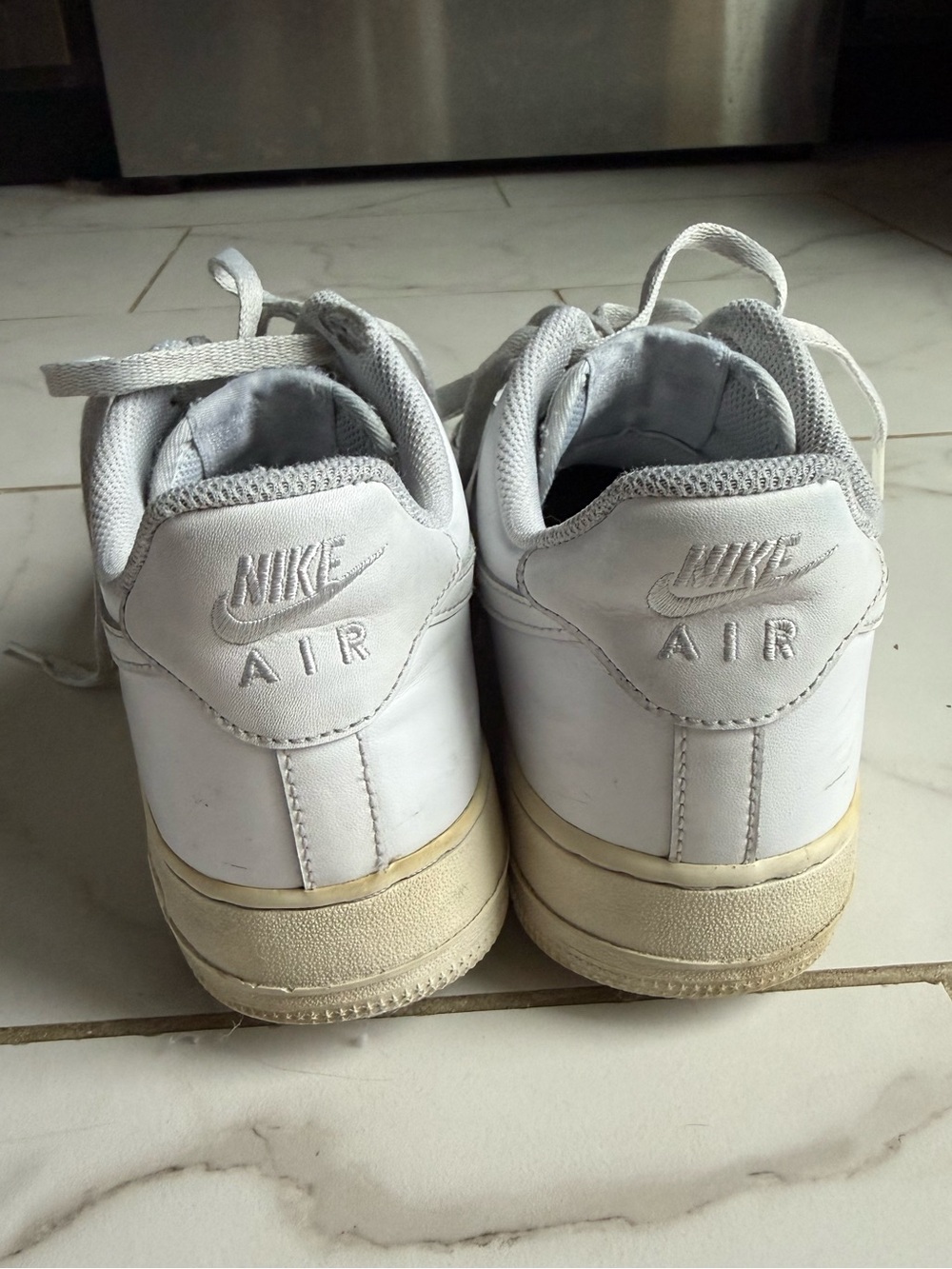 Nike Air Force 1s - Mens Size 9.5 - Picture 6 of 7